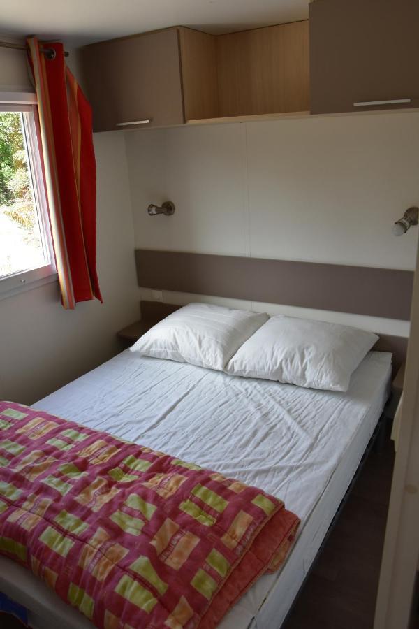 Mobil-Home A La Campagne Le Faou Екстериор снимка